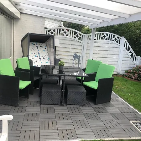 Tolles In Burhave Mit Grill, Terrasse Und Garten *