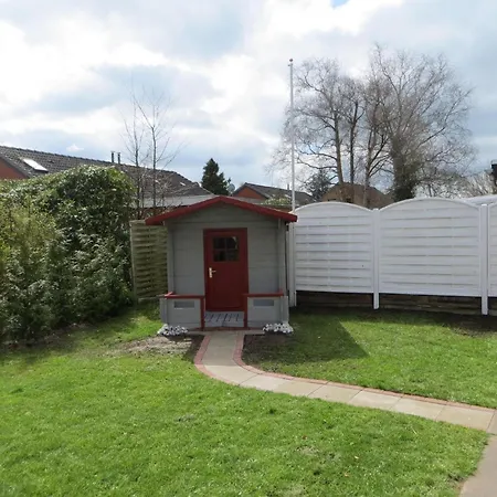 Tolles In Burhave Mit Grill, Terrasse Und Garten * Butjadingen